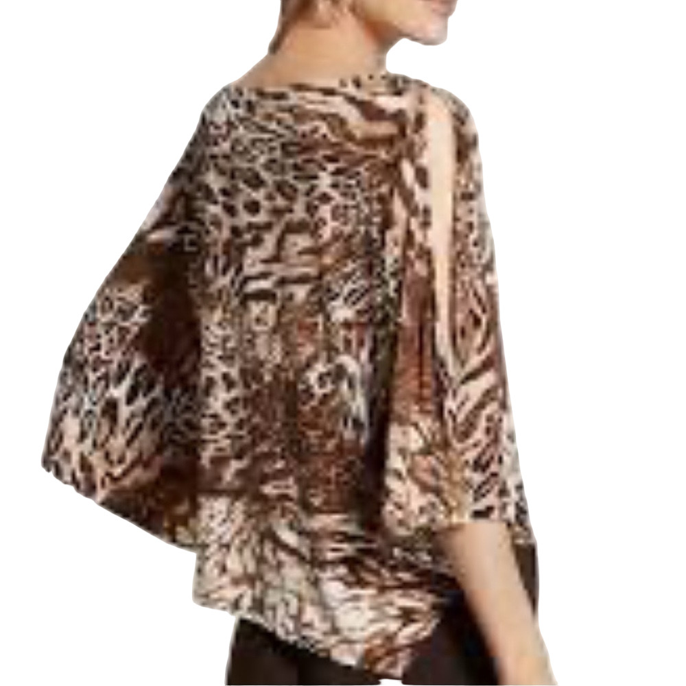 06. WOMENS CHICO’S L/XL PONCHO TOP
